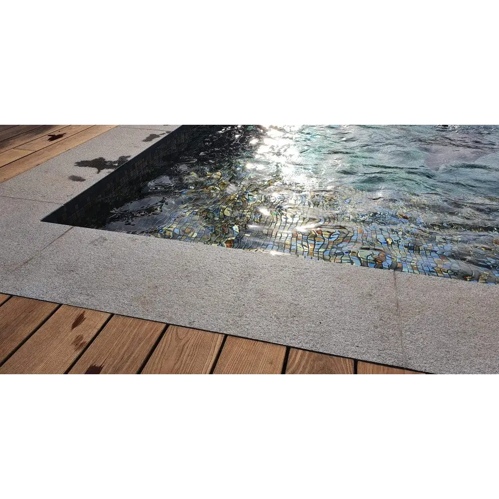 Natura Modena paket med rektangulär pool och grå stenkanter