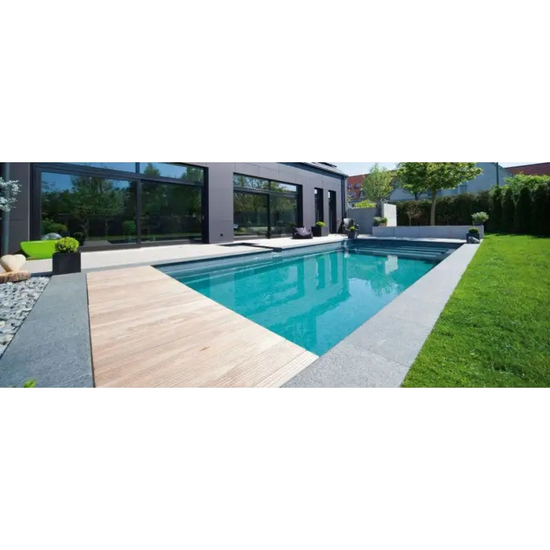 Rektangulär Natura Napoli Paket pool med turkost vatten, trädeck och grå stenplattor