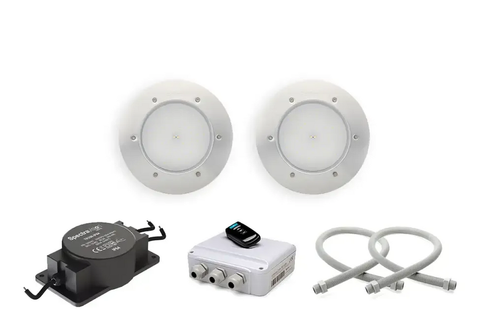 Varje paket innehåller fyra infällda LED-lampor med metallramar