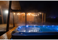 PassionSpa Activity 2 Deep Swim-Spa – blaue Beleuchtung, Massagedüsen, graue strukturierte Oberfläche