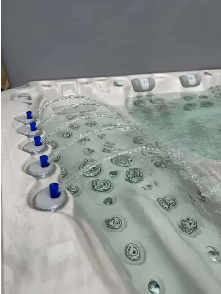 PassionSpa Ecstatic Mighty Wave Whirlpool – weiße Ausführung, Exclusive Collection, blaue Massagestrahlen, wirbelndes Wasser