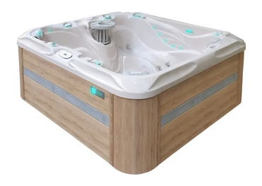 PassionSpa Pleasure Whirlpool – weißes Acryl, Signature Collection, helle Holzverkleidung, silberfarbene Details