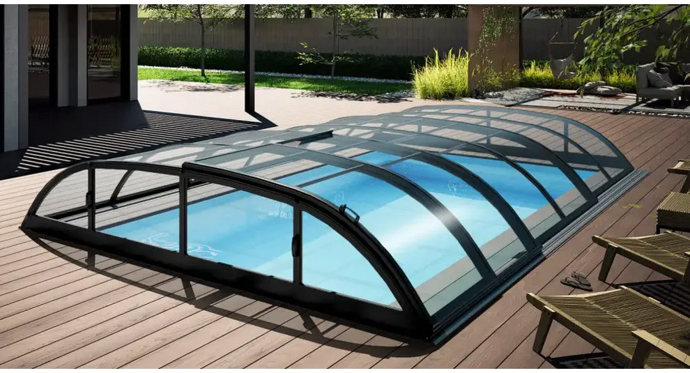 Pooltak Dallas 3×6 med svarta ramar och kurvad glasdesign