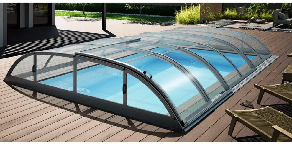 Modern Pooltak Dallas 3×6 med valvande glas och svart metallram