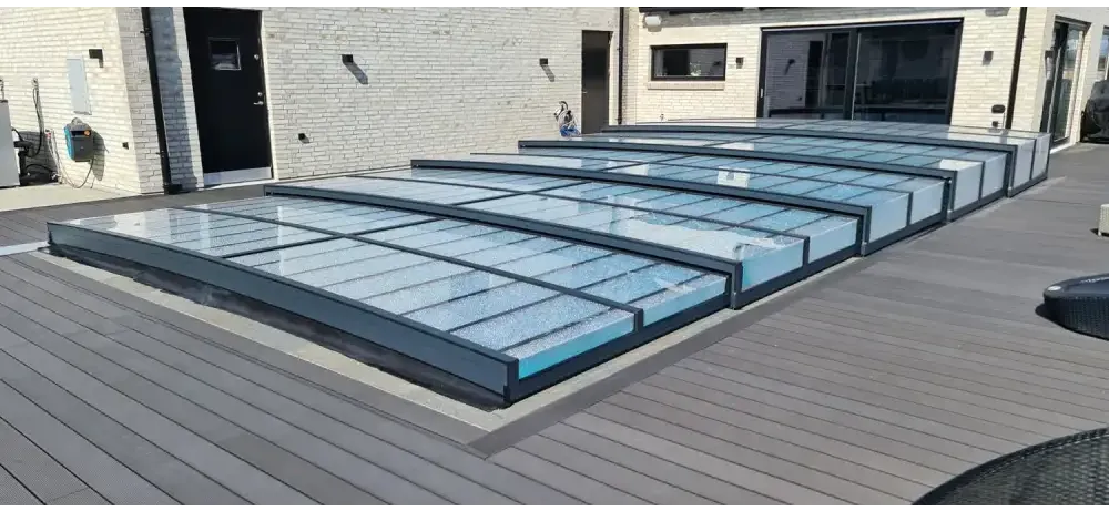 Moderna glastakpaneler i Pooltaket Icon 4x8 Uden över trädeck