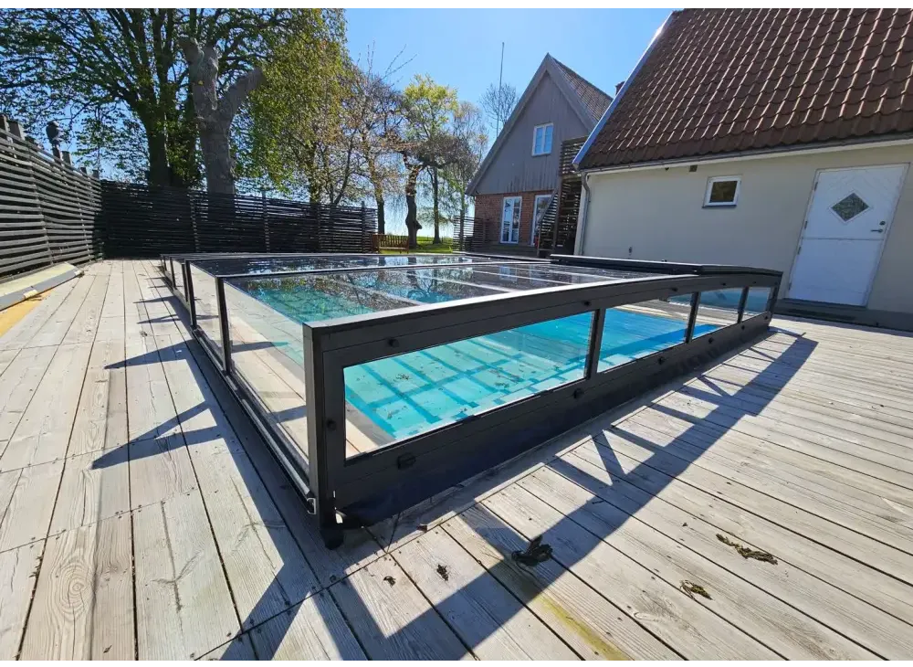 Pooltak Icon Kit med svart ram och genomskinliga glas för inomhuspool