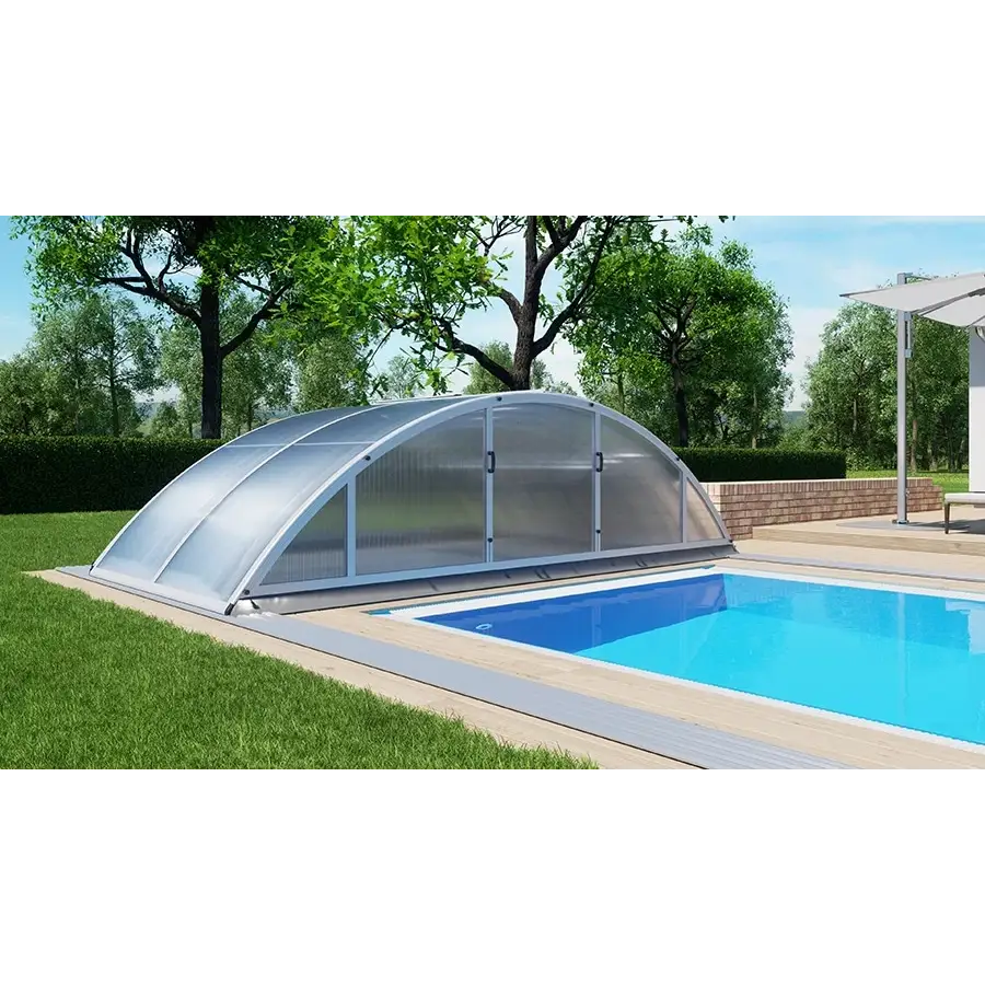 Elegant bågformat pooltak med extra starka profiler i silverram