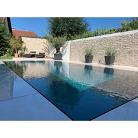 Pooltime Exclusive overflow PP pool med rektangulär form, klart blått vatten och ljusgrå kakelkant