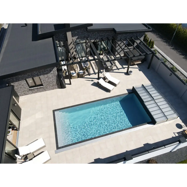 Pooltime Exclusive PP-Pool, 12 mm – 3,5 x 7 x 1,5 m, rechteckige Form, klares blaues Wasser, dunkelgraue Fliesenränder, im Freien, Poolüberdachung, Pool kaufen