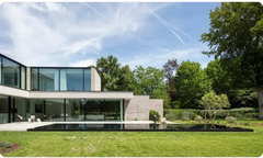 Pooltime Exclusive Infinity Pool – modernes minimalistisches Haus, türkisfarbenes Wasser